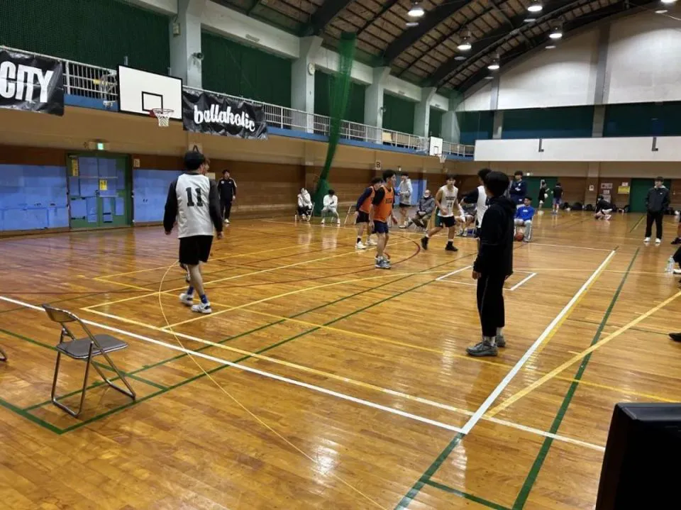 大学生篮球社团如何引入智能情感技术_0